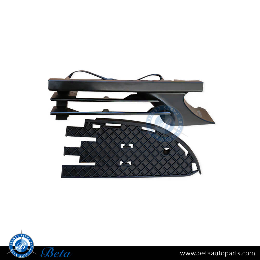 Right Side Front Bumper Tow Cover for Mercedes C-Class W202 1997-2000 models, Part Number 2028800605 Right Side Front Bumper Tow Cover for Mercedes C-Class W202 1997-2000 models, Part Number 2028800605